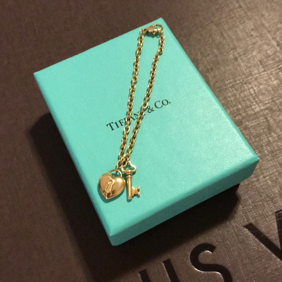 Tiffany & Co. Lock and Skeleton Key Heart Charm - Picture 2 of 8